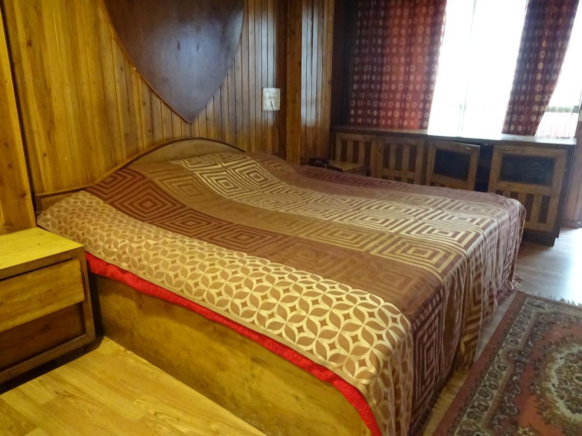 Hotel Broadway Darjeeling  Exterior photo